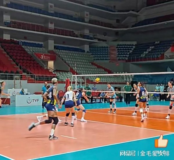 金贝街 热身赛天津女排五局不敌费内巴切！李盈莹袁心玥大战瓦尔加斯奥罗